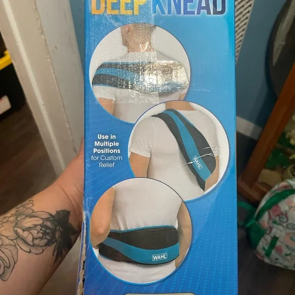 Wahl Blue and Black Deep Knead Massage Wrap